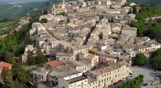 Ziamelia, Rezervovat Hotel Cingoli 