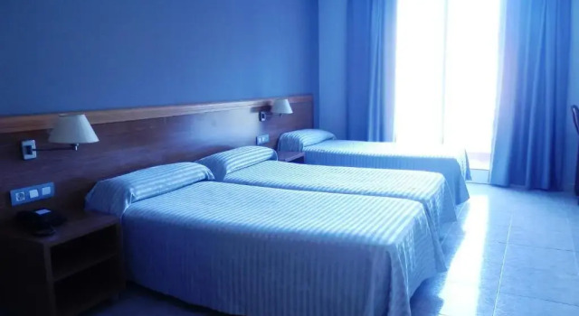 Трёхместный номер Standard Hotel Inglés