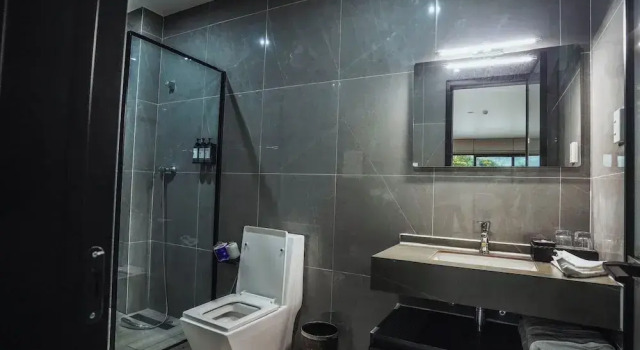 Camera doppia Deluxe con balcone e con vista sulla città Taufusi Hotel