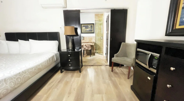 Двухместный номер Standard с видом на внутренний двор Catalina Courtyard Suites