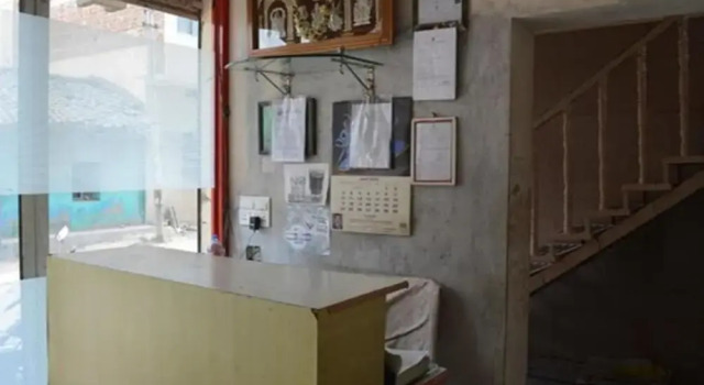 Mourya Deluxe AC Lodge, Book Hotel Hoteller i Chitradurga med parkering, Parkering