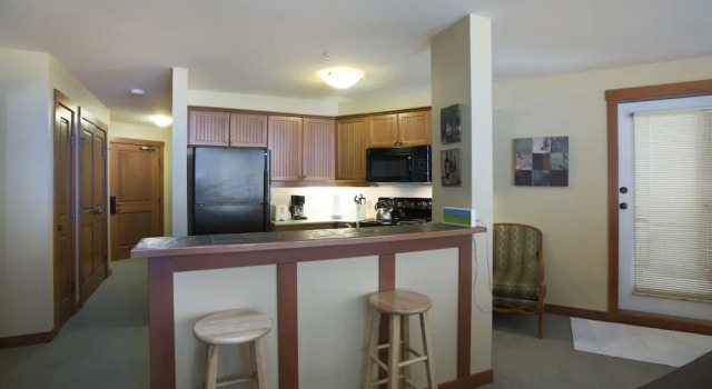 2310 - Two Bedroom Standard Eagle Springs East 2 Condo by RedAwning, Varaa Huoneisto Solitude 