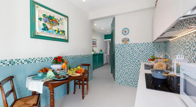 Апартаменты Es in Sorrento With 1 Bedrooms and 1 Bathrooms