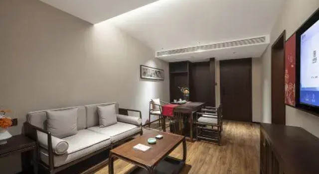 Люкс Business QIANNA HOTEL FINE (Fengqiu Branch)