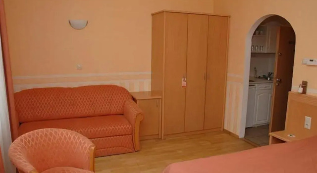 Hotel Central, Prenota Hotel Pécs Baranya