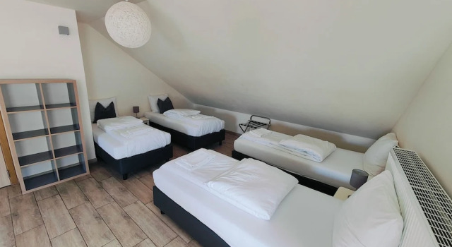 Четырёхместный семейный номер Standard Hotel Ladeuze