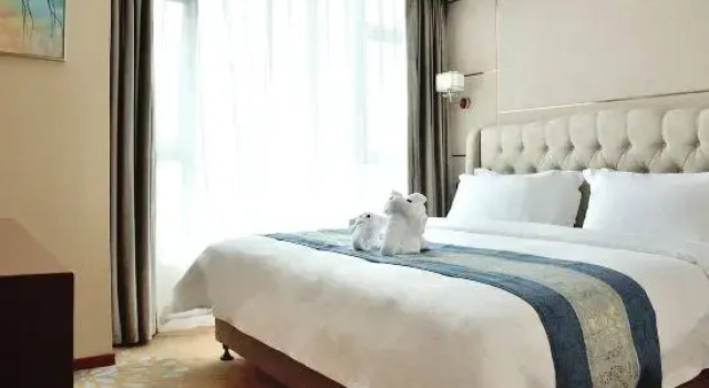 Люкс Madison Hotel Zhengzhou Erqi Square