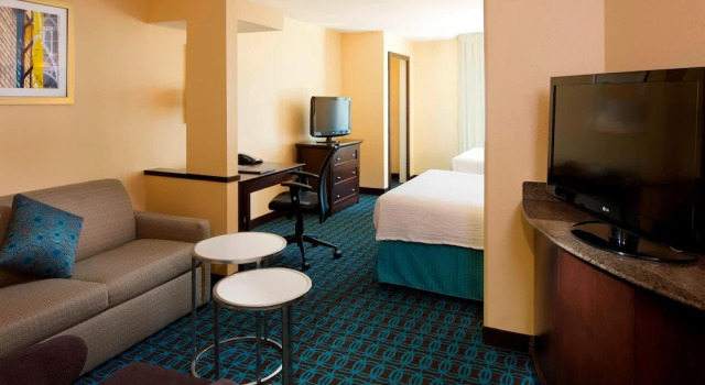 Люкс Fairfield Inn & Suites Houston Intercontinental Airport
