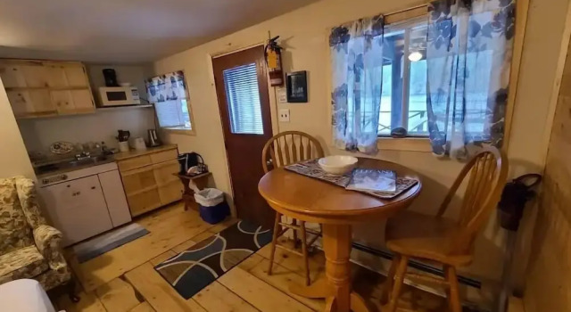 Mattawa River Resort, Забронировать Курортный отель Отели Ottawa Valley с парковкой, Парковка