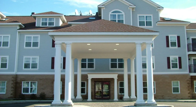 Holiday Inn Express Hotel & Suites White River Junction, Varaa Hotelli Hotellit New England uima-altaalla, Uima-allas