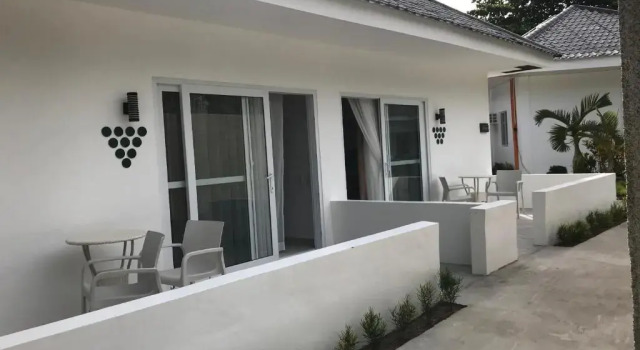 Двухместный номер Standard с балконом Cebu R Resort Tabuelan