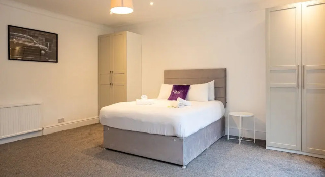 Pillo Rooms - 4BR House near Heaton Park