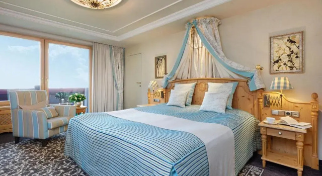 Номер Deluxe Romantik Hotel Krone