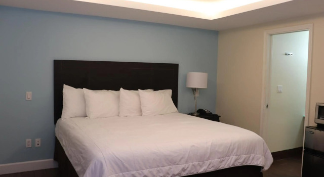 Curtis Inn & Suites, Забронировать Отель Голливуд-Бич Панхэндл Флорида
