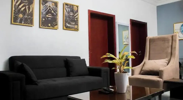 Lilly Grand Luxury Hotel and Apartment, Prenota Appartamento Hotel a Bwari con parcheggio, Parcheggio