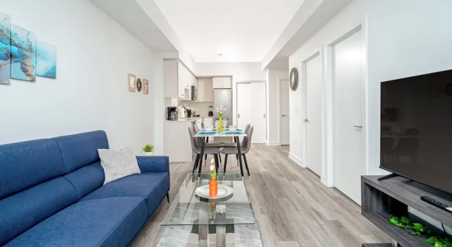 Modern High-rise 24th Floor Condo w Private Patio, Réserver Appartement Kitchener 