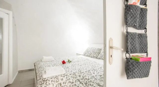 Your home in Napoli 2,0, Забронировать Отель Отели Неаполя с парковкой, рядом с Ospedale degli Incurabili, Парковка