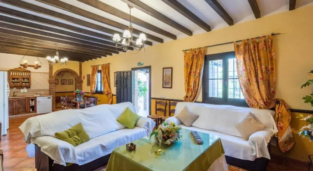 Casa Castillo Malaga by Ruralidays, Забронировать Отель Отели Эсте с бассейном, Бассейн