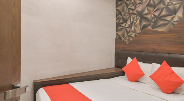 OYO 5171 Hotel Palace Residency, Забронировать Отель Отели штата Махараштры 3 звезды, 3*