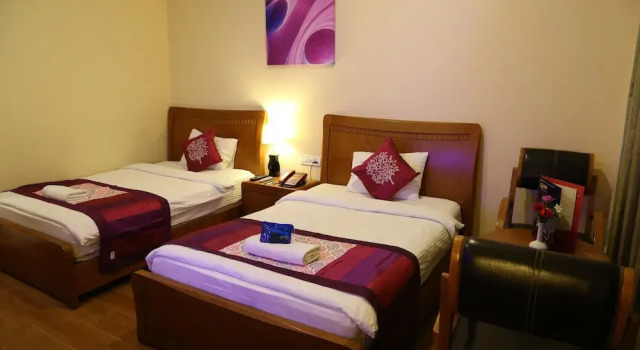 OYO Premium Baddi Nalagarh Highway, Rezervovat Hotel Hotely v Baddi s parkováním, Parkování
