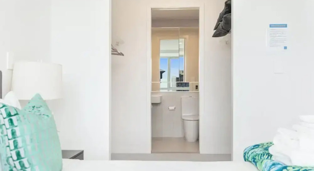 Brand New! Luxe 3BR In Aotea Square I Zodiak Stays