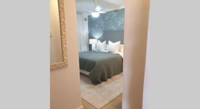 Вилла с 3 комнатами Entire Cottage to Hire on Chartwell Drive