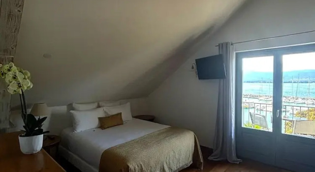 Четырёхместный семейный номер Standard Hôtel La Riviera Victoria