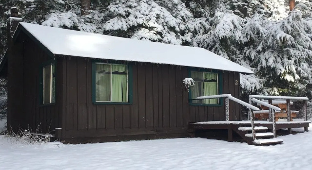 Номер Standard c 1 комнатой с видом на озеро Crater Lake Gateway-Rocky Point Resort