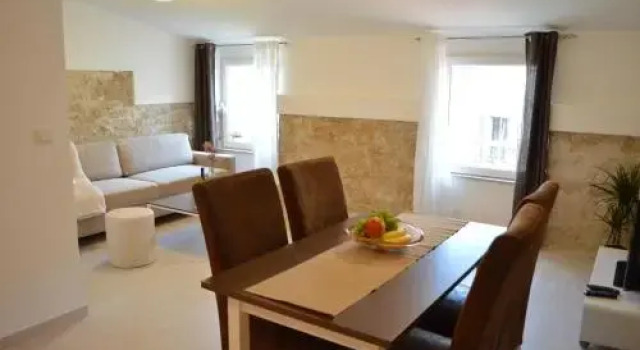 Central Apartment Adria, Забронировать Апартаменты/квартира Отели Ровинь с парковкой, рядом с Church of Saint Benedict Rovinj, Парковка
