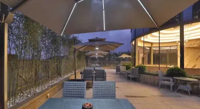 Xing Too Peng Ya Hotel（Buji Da Fen Metro Station Oil Painting Village Store), Rezerwuj Hotel Hotele w Shenzhen z parkingiem, Parking