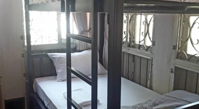 Кровать в общем номере COC Guest House & Hostel