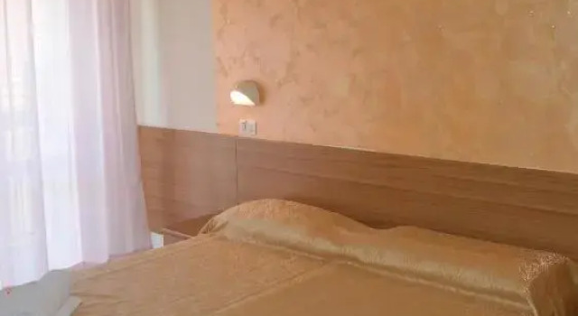 Трёхместный номер Standard Hotel Karin
