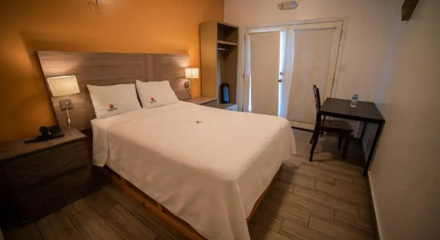 Четырёхместный номер Deluxe California Comfort & Suites