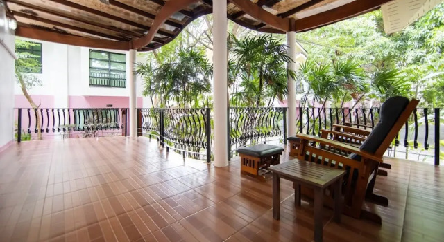Люкс с балконом Chayada Garden House and Resort Hotel