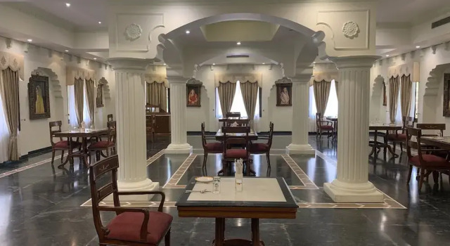 Heritage Resort Bikaner, Забронировать Курортный отель Отели штата Раджастхана с парковкой, Парковка