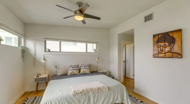 Апартаменты Modern Austin Vacation Rental w/ Covered Patio