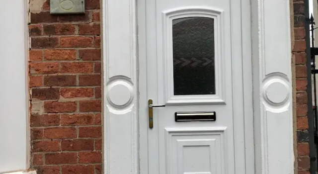 3 Bedroom House Close to M6 & M55