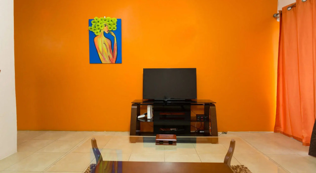 The Embassy Luxury Apt Crystal Towers II, Prenota Appartamento Kingston Giamaica
