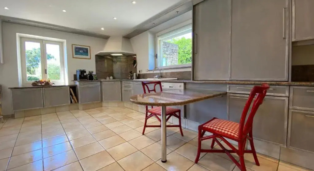 La maison de Inna, Rezervasyon Otel Luberon 4 yıldızlı oteller, 4*