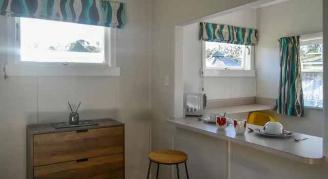 Кровать в общем номере Whangarei Falls Holiday Park