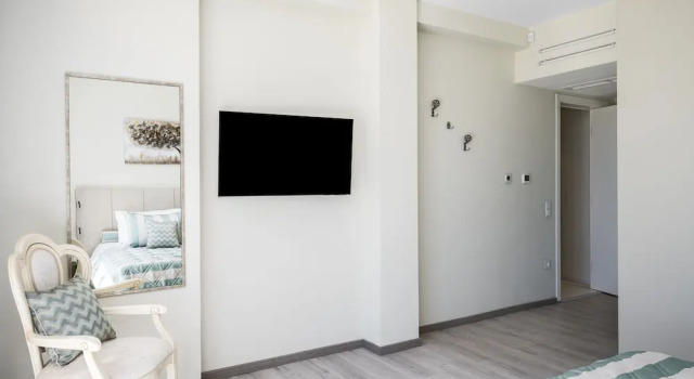 Villa Monte Leone by Konnect with Pool, Hot Tub, Spa Room & Stunning Seaview