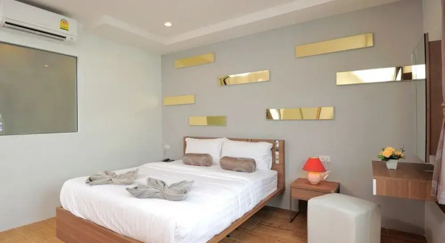 Oscar Boutique Hotel, Забронировать Бутик-отель Отели Патонг-Бич с парковкой, рядом с Торговый центр Jungceylon, Парковка
