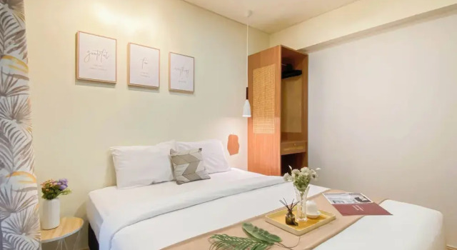 Homey And Comfort Living 2Br At Meikarta Apartment