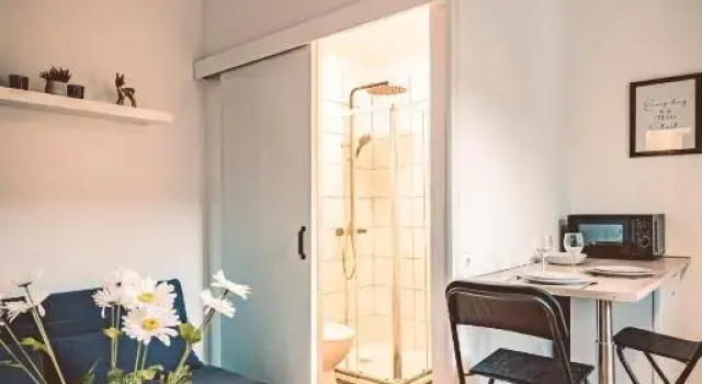 La Suite - Paisible et à deux pas de la gare, Rezerwuj Hotel Reims Champagne