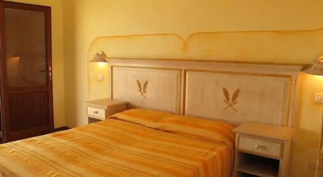Family Rooms Budoni, Book Hotel Hoteller i Agrustos med pool, Swimmingpool