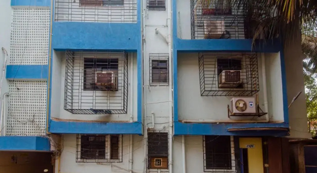 Blue Sapphires By OYO Rooms