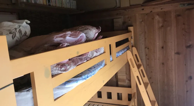 Кровать в общем номере Kominka House Yumeiro - Hostel