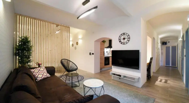 Apartment A.B.S. Secret Garden, Забронировать Апартаменты/квартира Апартаменты Загреба, рядом с Zagreb Stone Gate, Апартаменты/квартира
