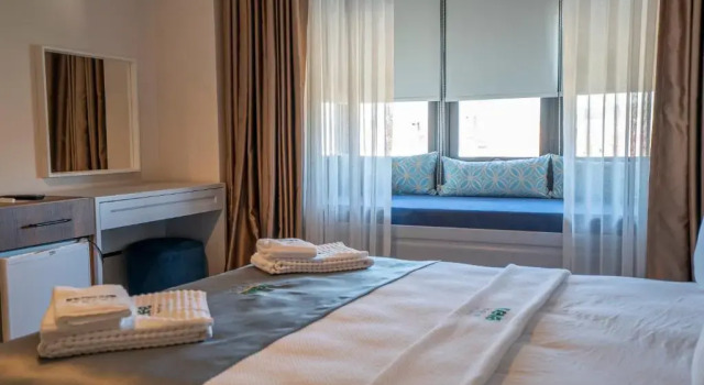 Трёхместный номер Executive Neva Hotel Alaçatı