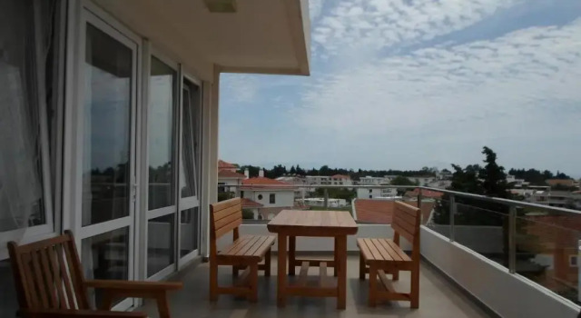 Апартаменты Superior Apartments FourRoses